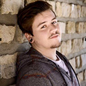 Meet your Posher, Shellie